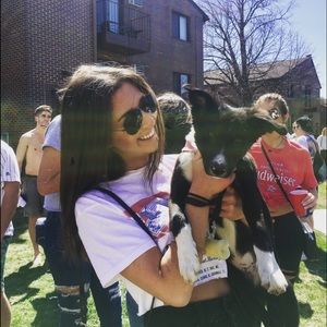 Meet your Posher, Danielle